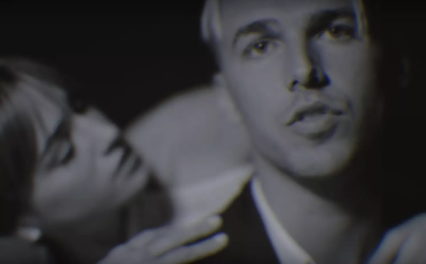 VIDEOPREMIÄR: I Am Nova - Touch Her Hips