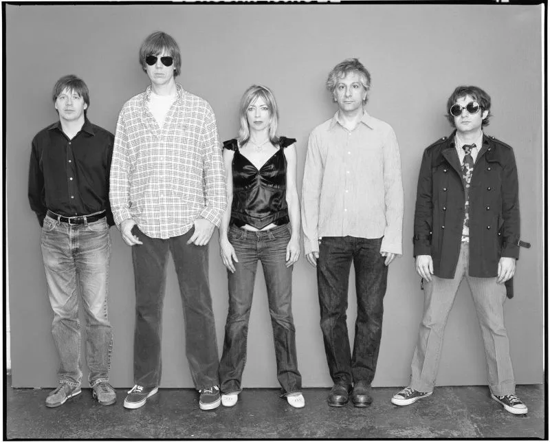 Sonic Youth udsender album til sommer