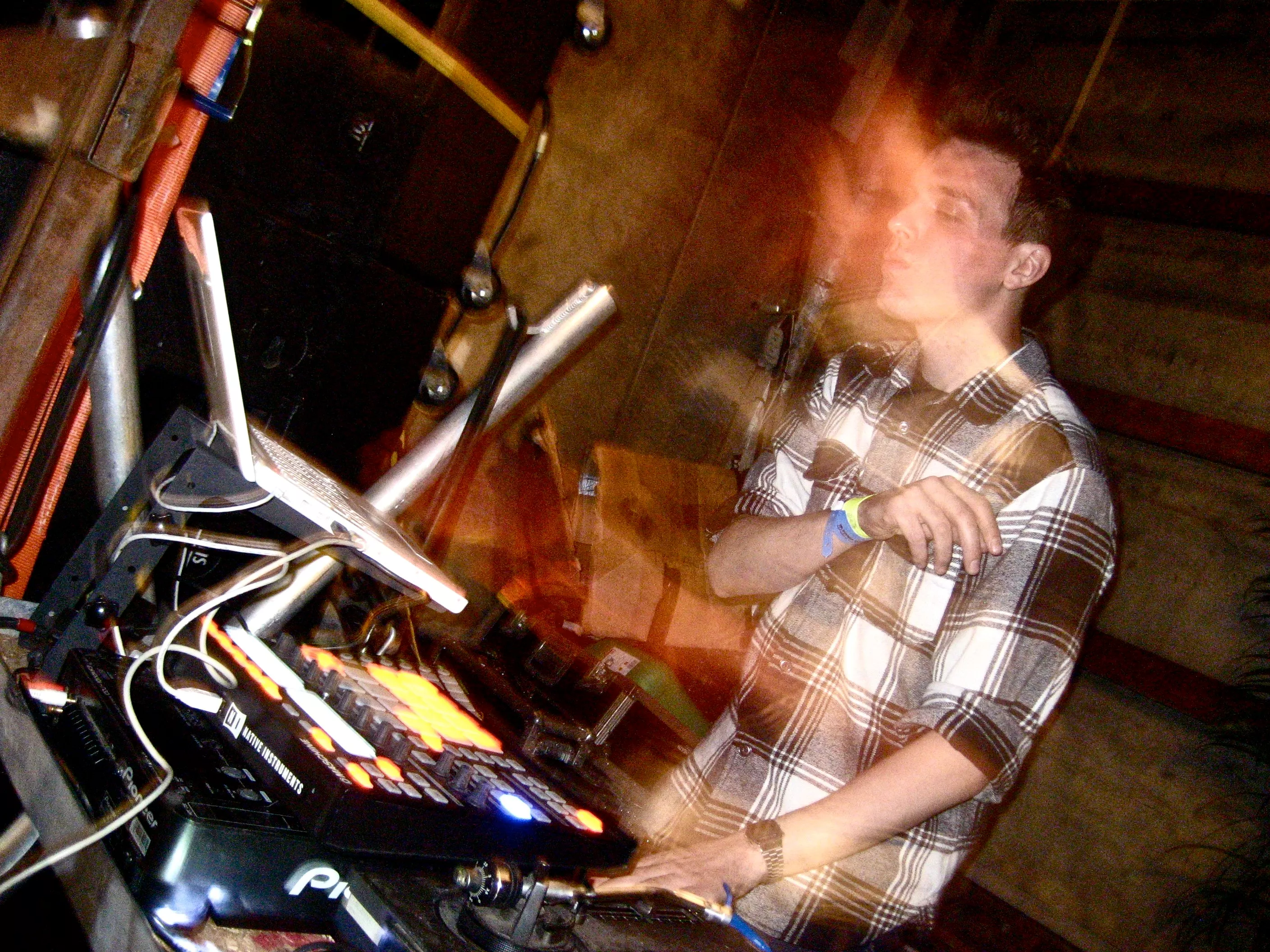 Distortion, Carlsberg, Vesterbro - Kuedo, VKTR