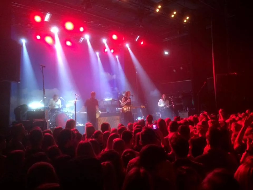 Festens medelpunkt enligt de flesta