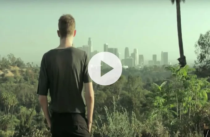 Video: Kom tæt på Dinner, der varmer op til Mac DeMarco