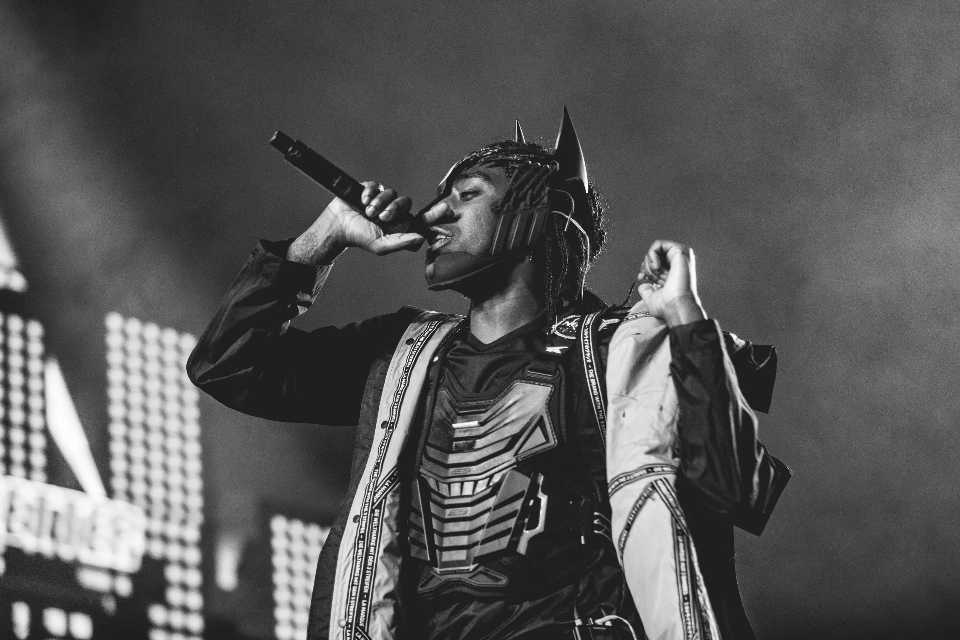 Arif snakker ut om seksuell trakassering fra kvinnelig fan