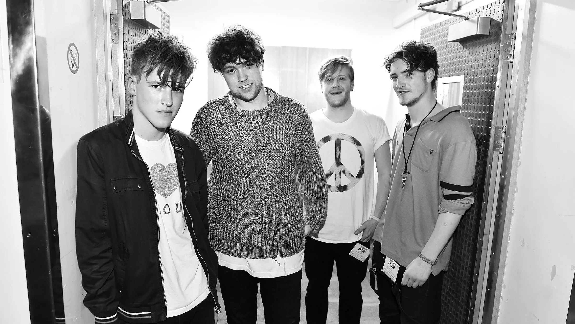 Stora namn hedrar Viola Beach