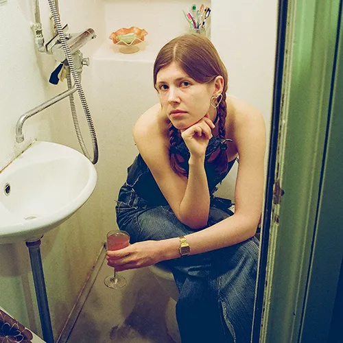 Vent på jeg revner - Iomfro