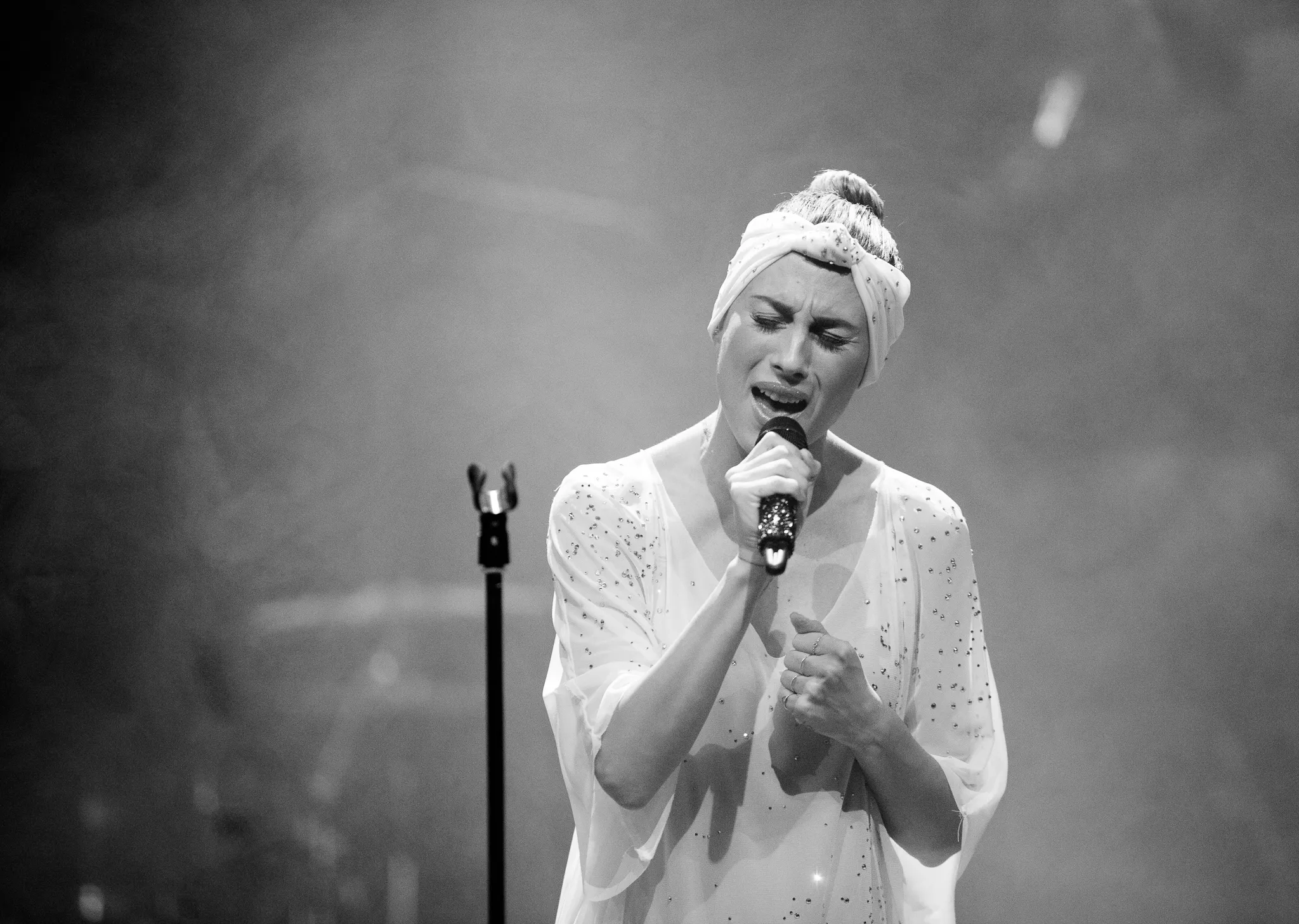 Medina aflyser koncert med Christopher