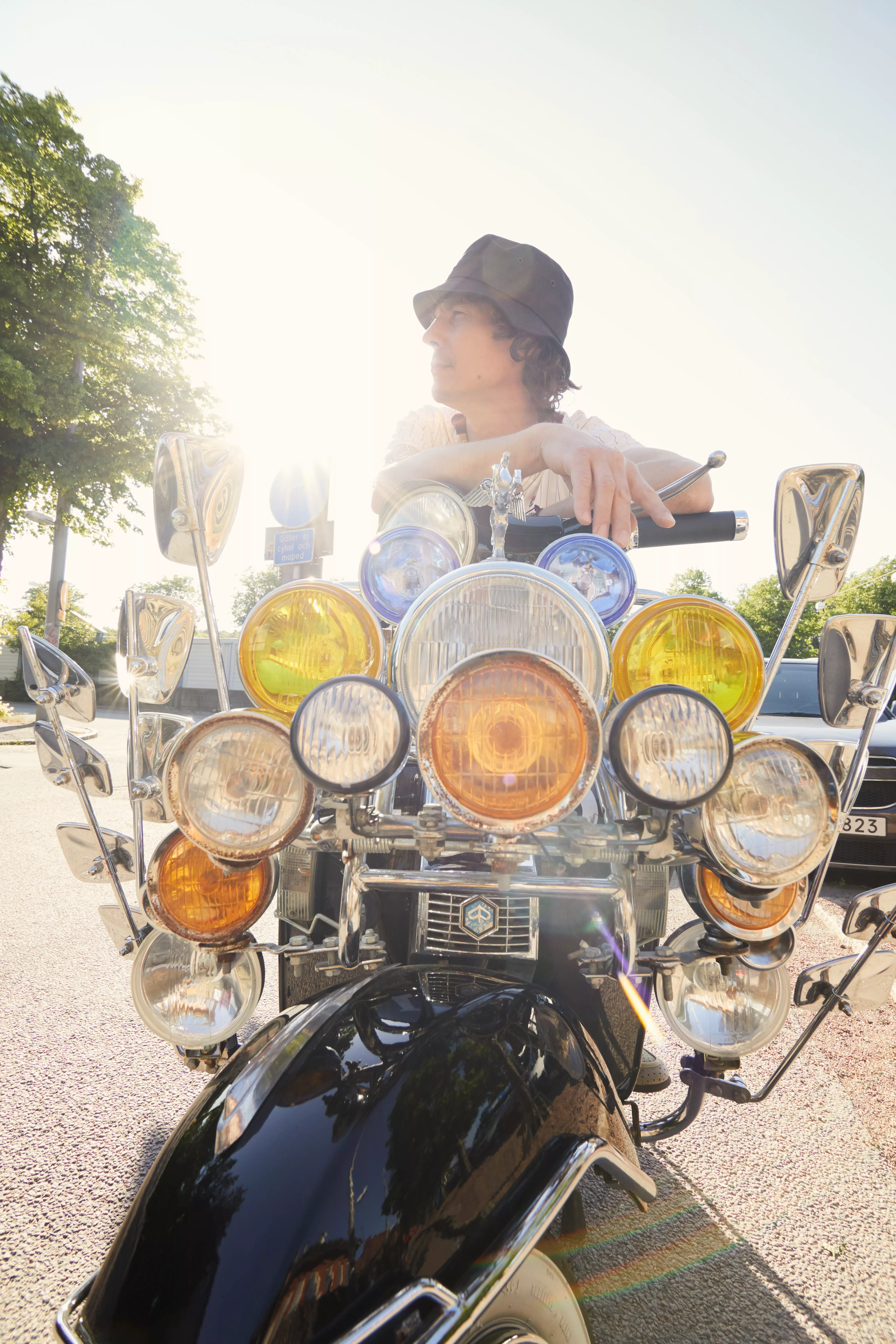 Kolla in Håkan Hellströms nya video