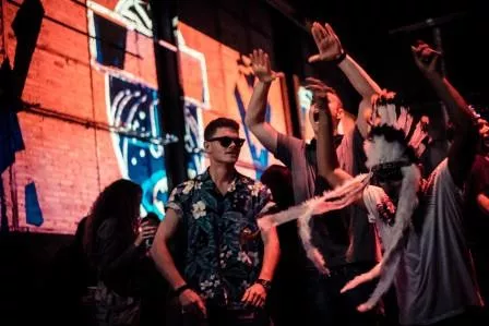Addison Groove og Icicle: Raw, Lokomotivværkstedet, København