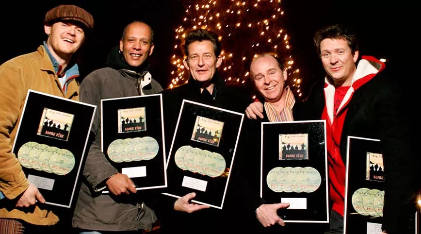 Big Fat Snake og Viskinde begraver stridsøksen