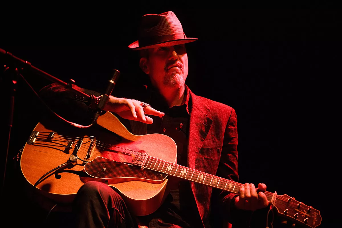 Howe Gelb gæster Aarhus Festuge med blæret band