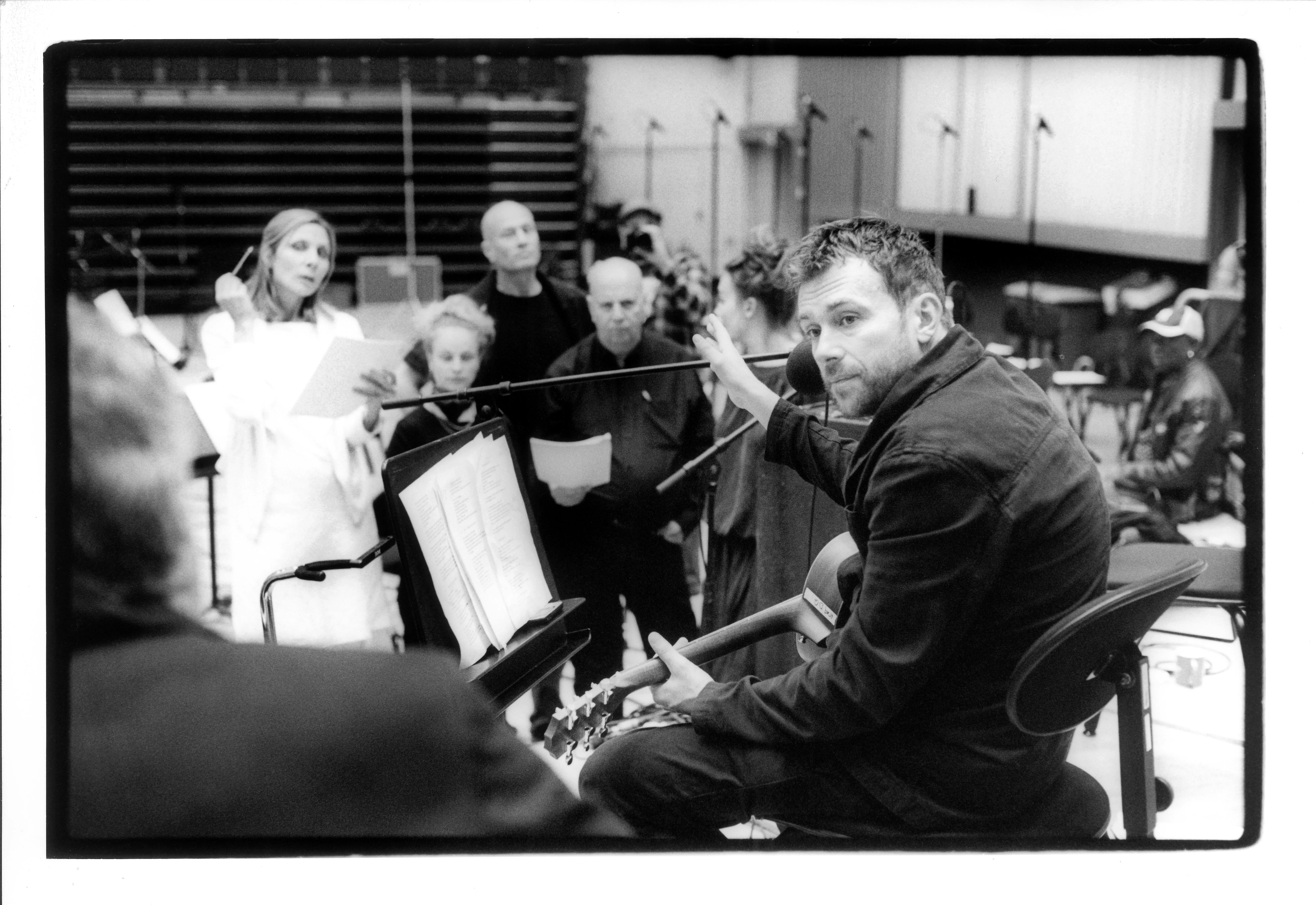 Damon Albarn udgiver soloalbum