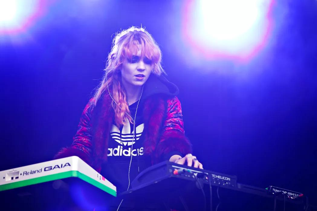 Grimes: Sjøsiden, Øyafestivalen