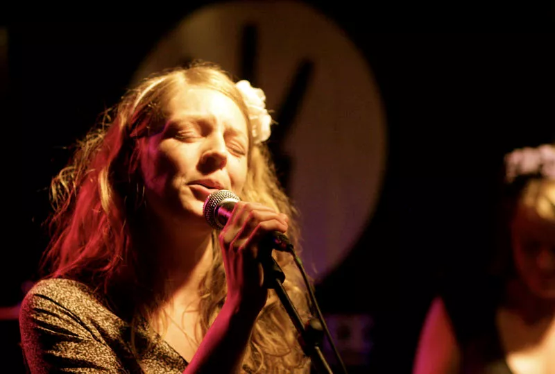 Maria Timm – Mere rock, når vi spiller live