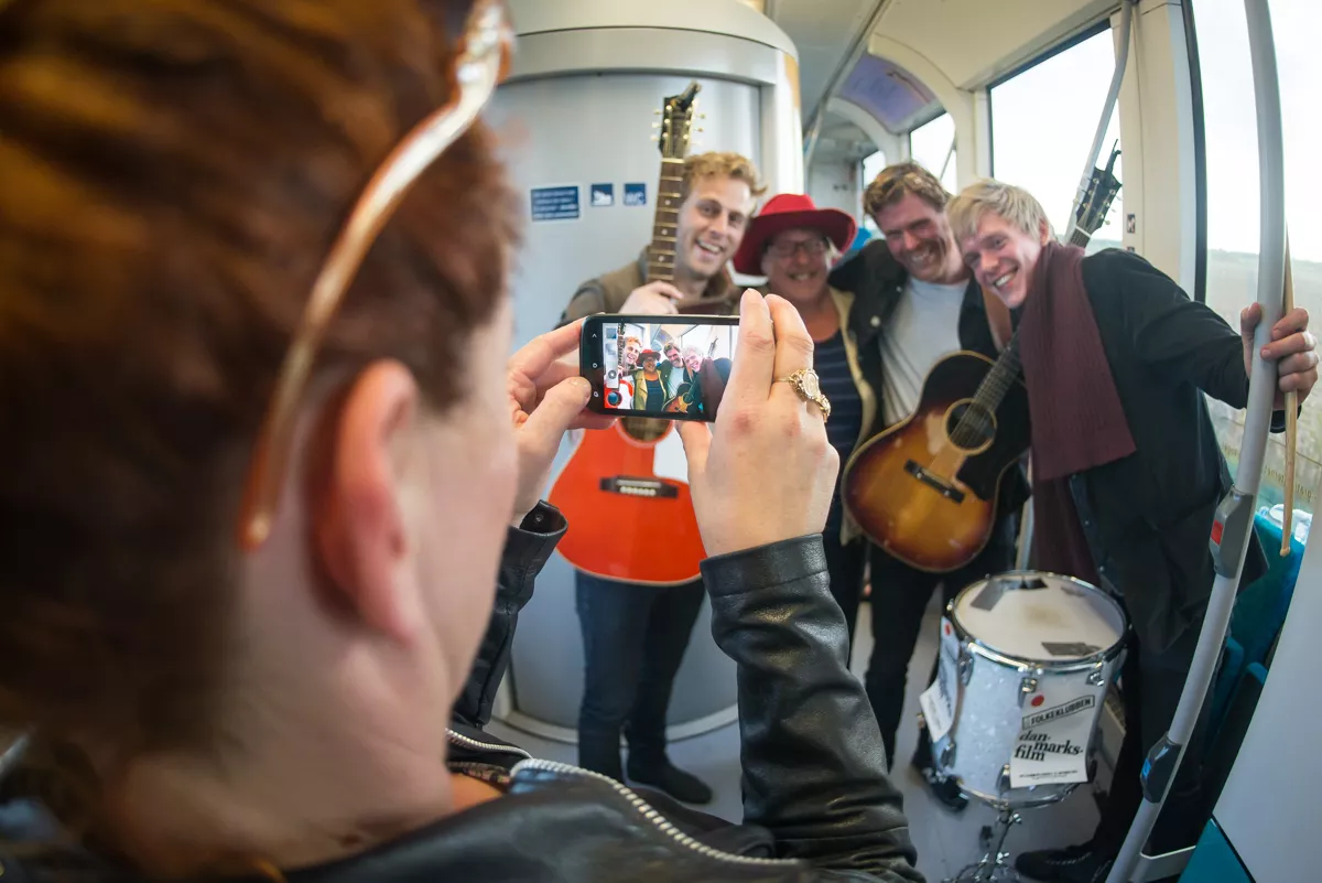 Mød Folkeklubben i intime rammer