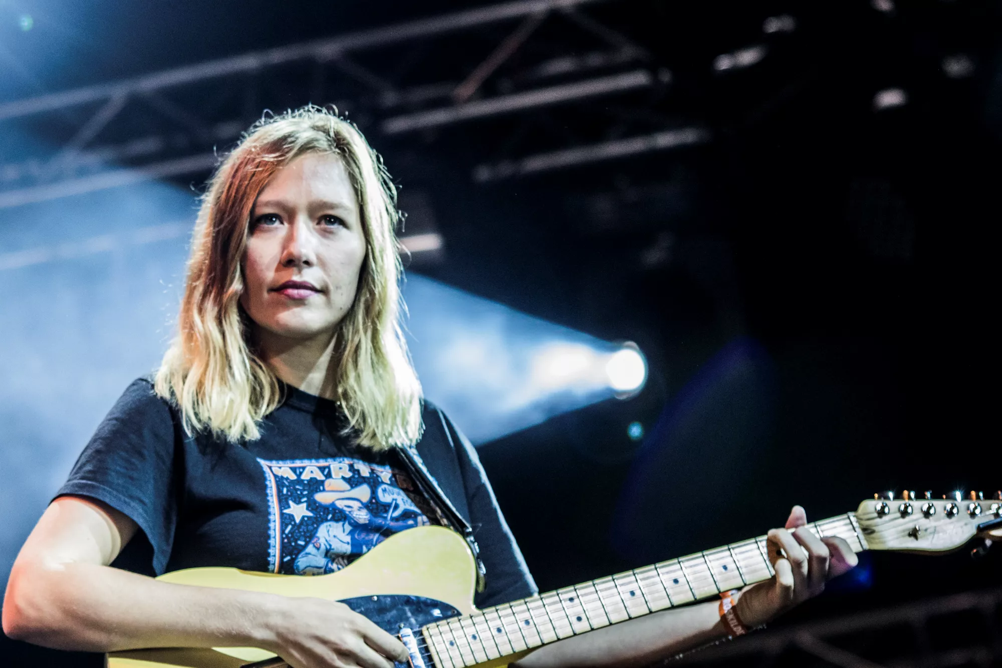 Afdæmpet og afmålt country-session