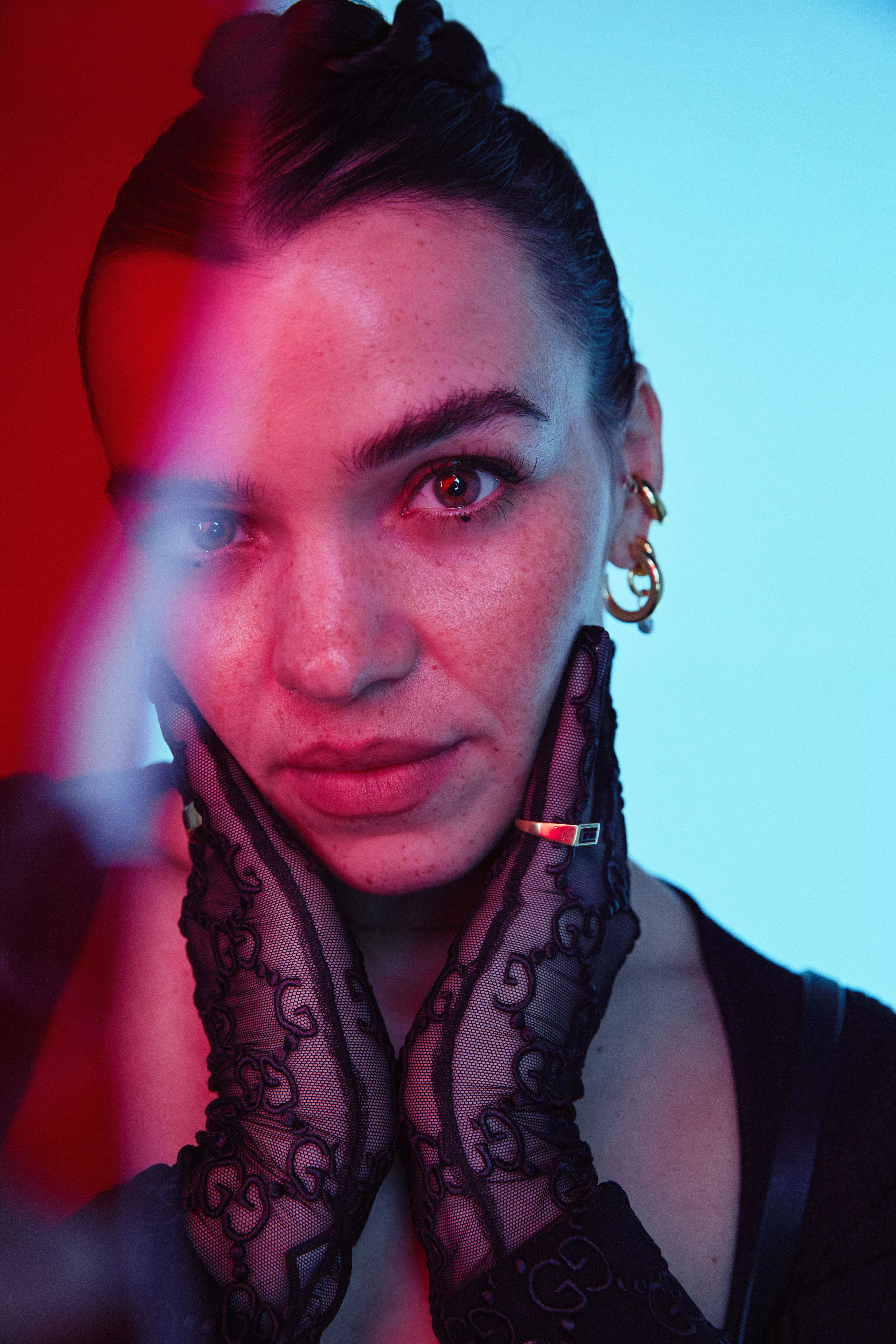 ANMELDELSE: Et rystende godt verk