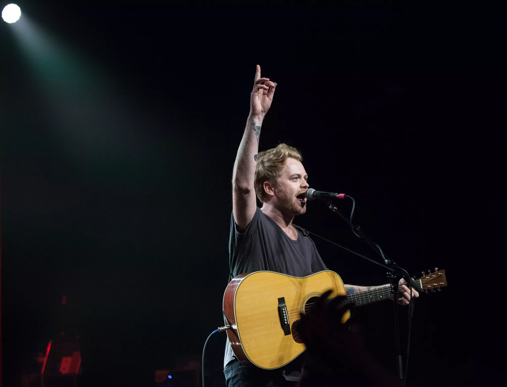 Christian Hjelm fejrer album med turné