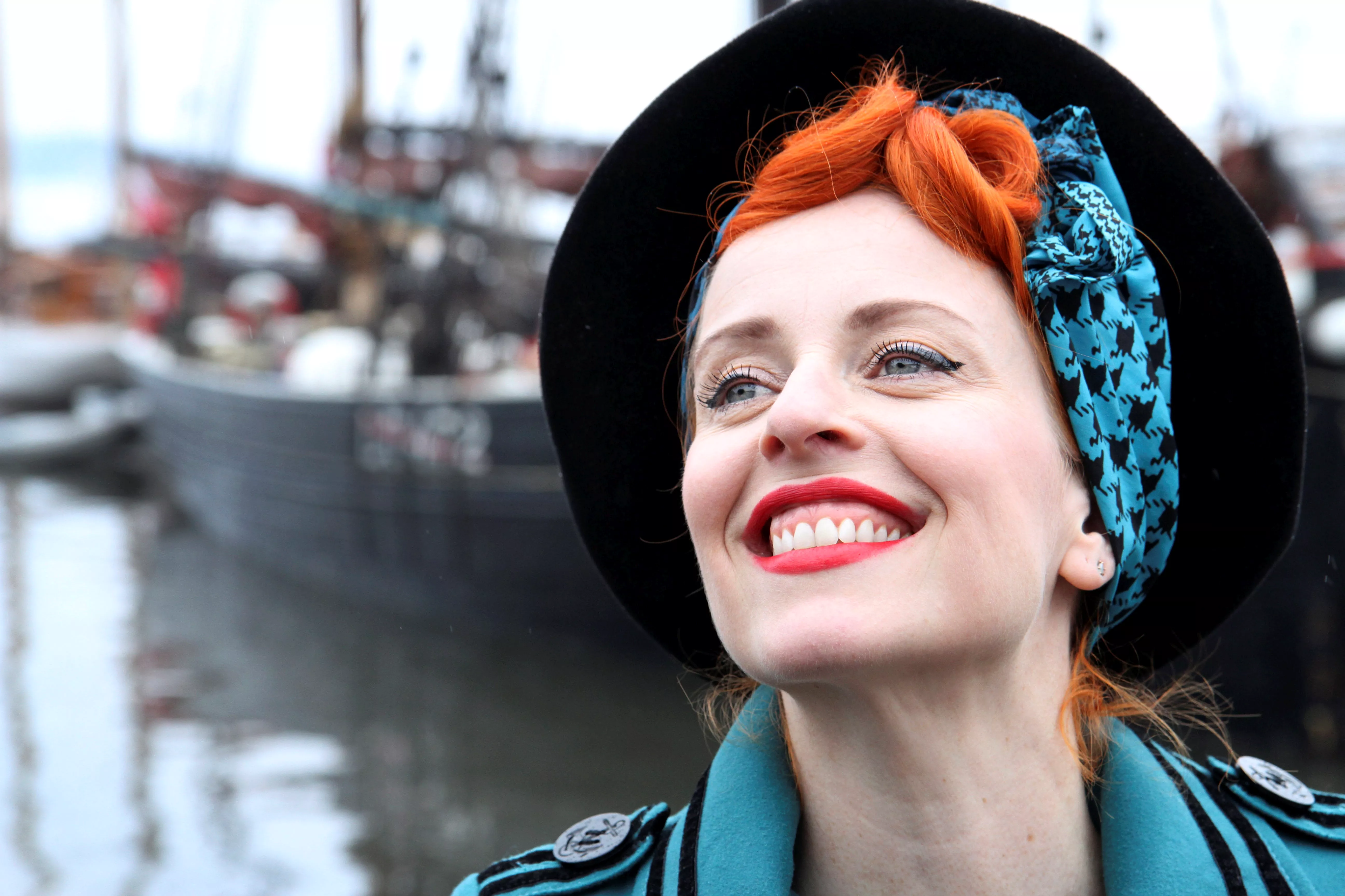 Silya skriver sanger med ektemannen