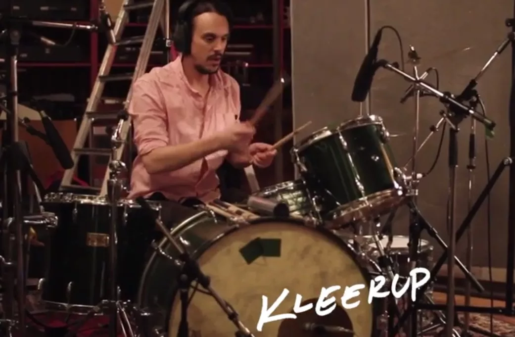 Supergruppen Easy October värvar Kleerup