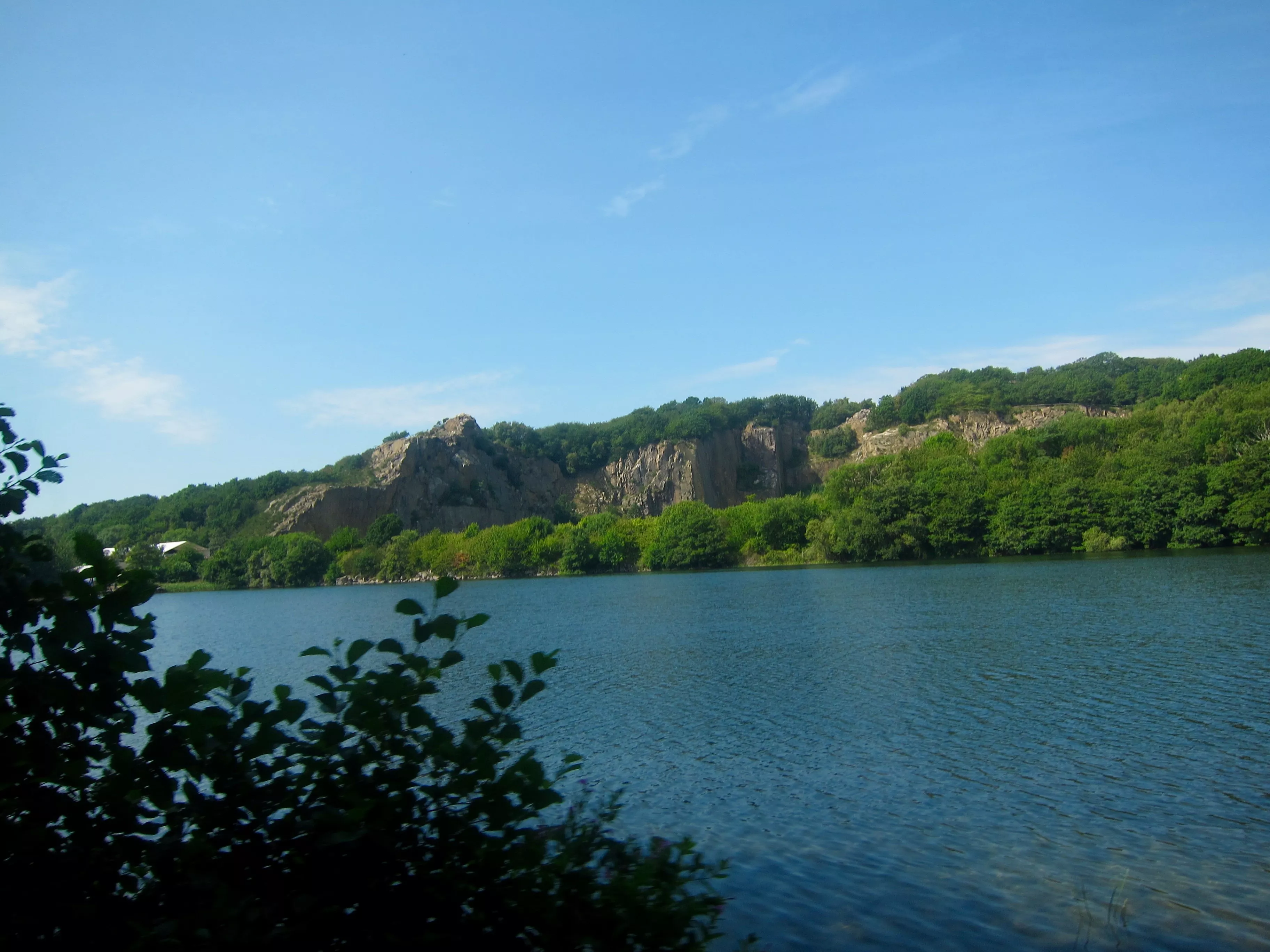 Se fotoserie fra naturskønne Wonderfestiwall
