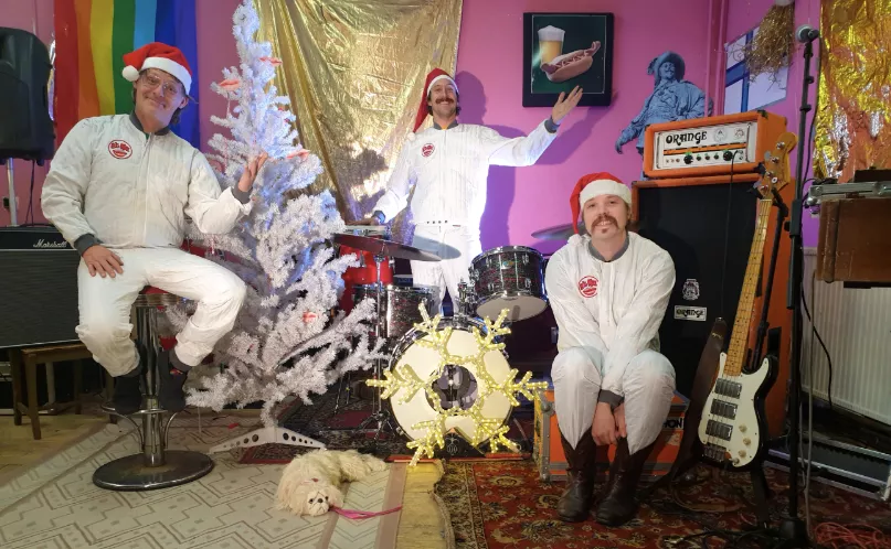 Big Kizz överraskar med ny skiva – och lägger ner bandet