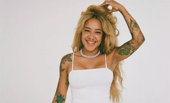 DAGBOG MED MELODIER: Barbara Moleko annoncerer stor akustisk turné