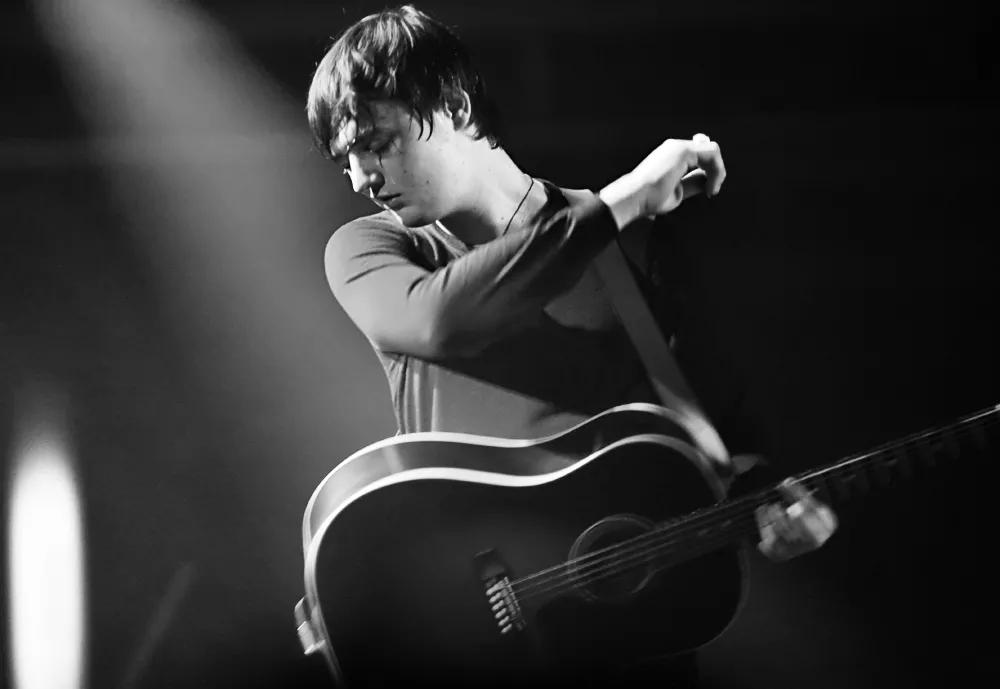 Korsfestet Pete Doherty pryder utstilling