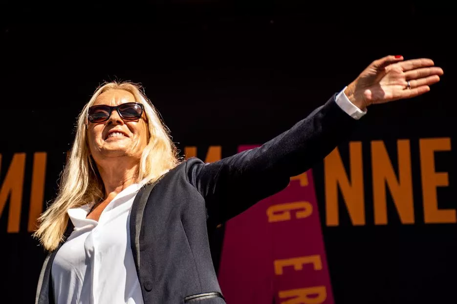 Hun er jo stadig lige her, og tak for det