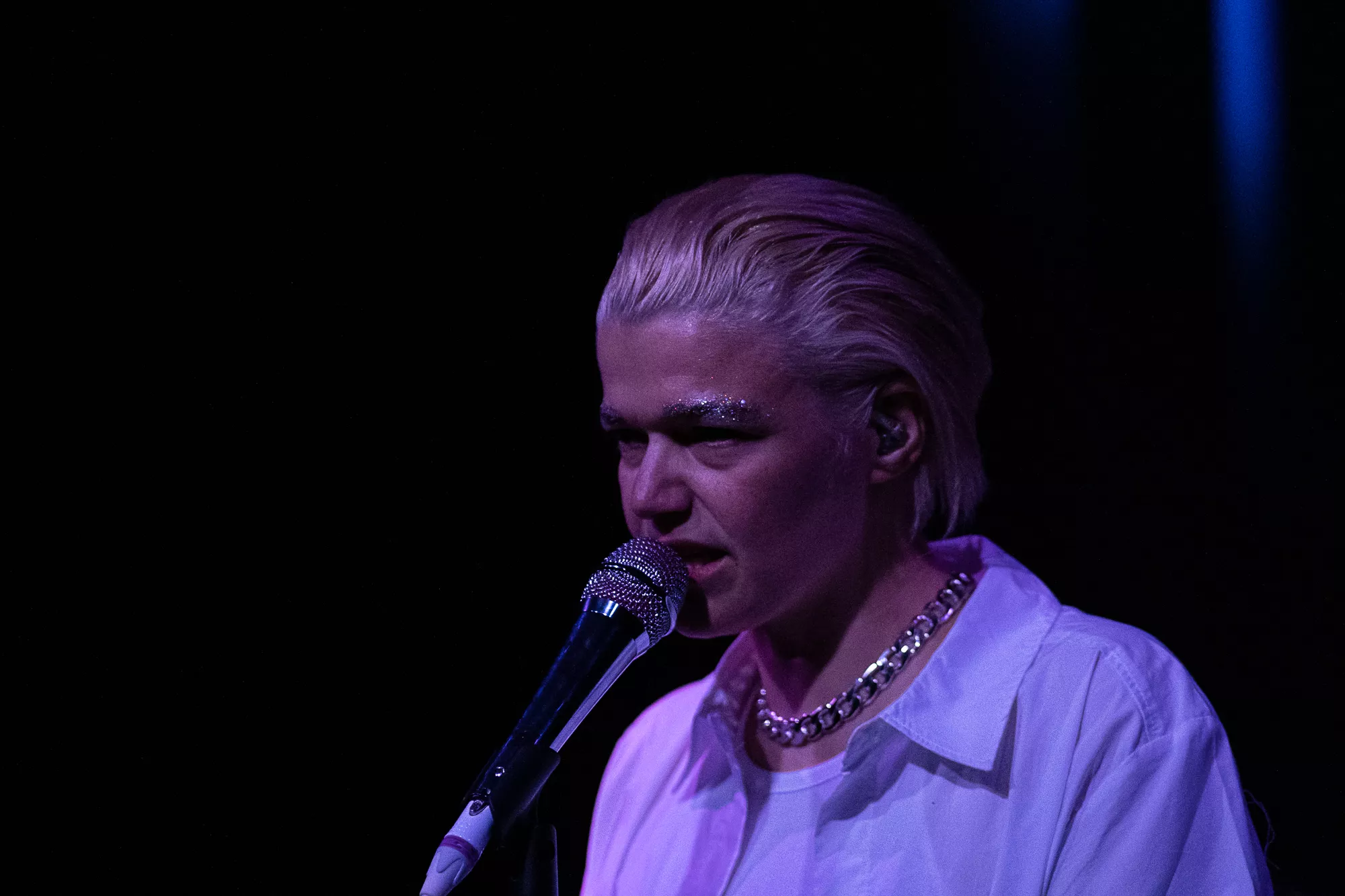 Elektrorapper går pop med vedkommende danske tekster