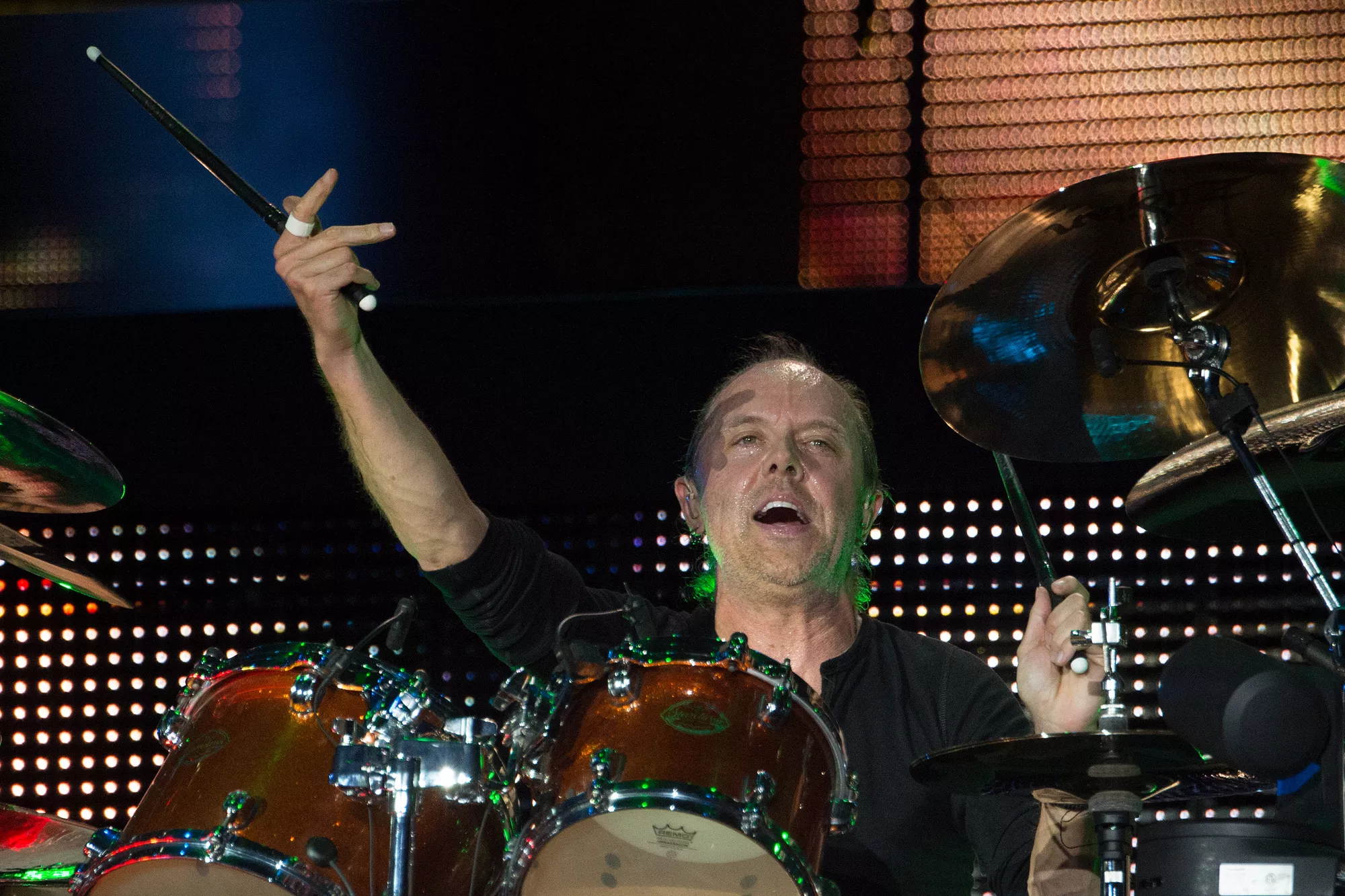 Lars Ulrich forsvarer engelske metalfans over for indie-kliker