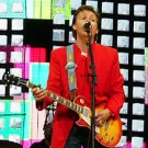 Begejstring og protester ved McCartney-koncert