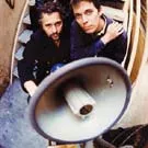 Chemical Lips eller Flaming Brothers