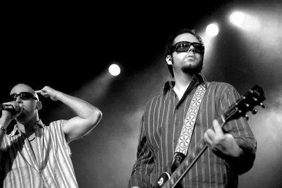 Live bryder med frontmanden