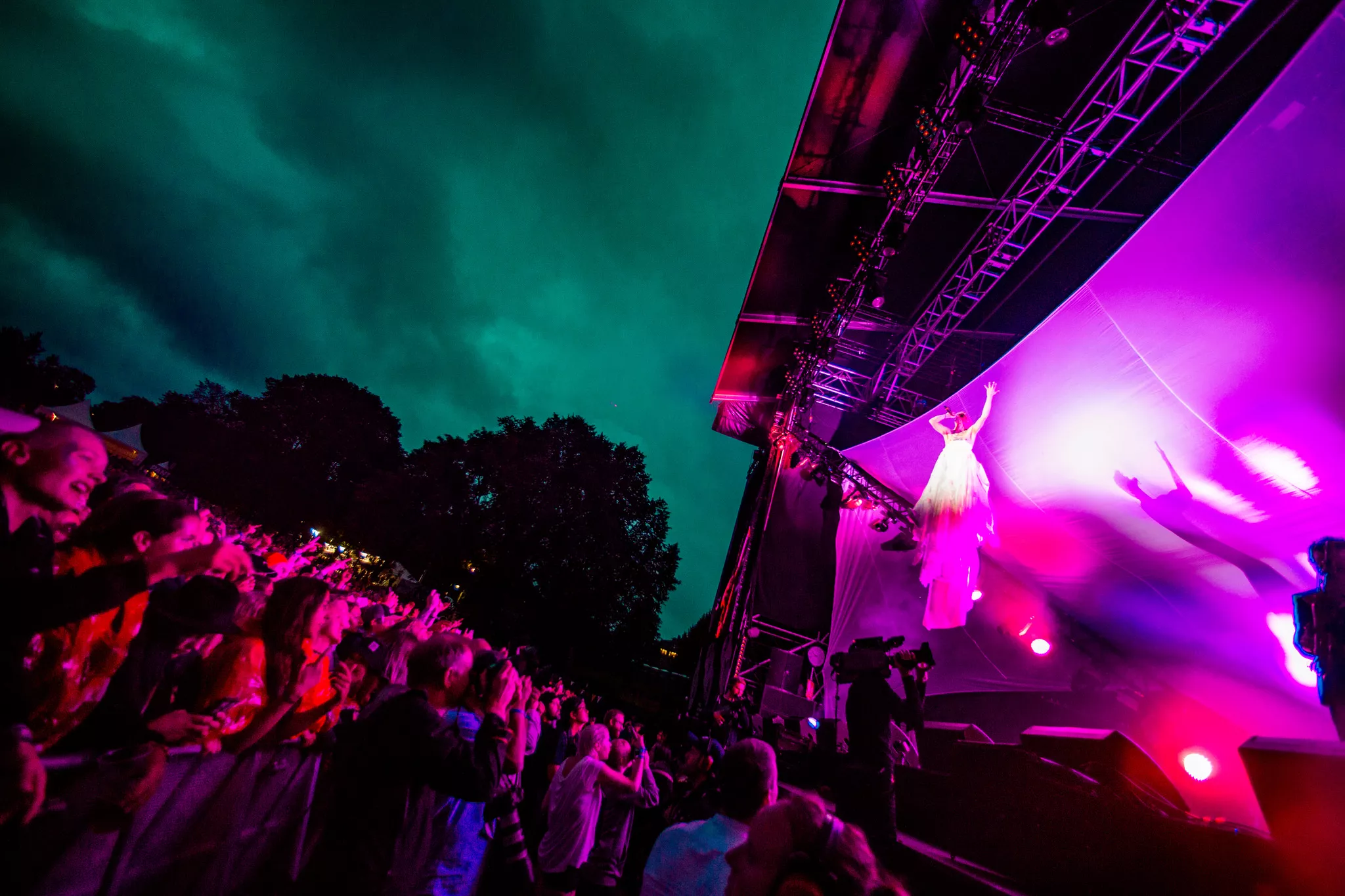 Brudeferd i Tøyenparken