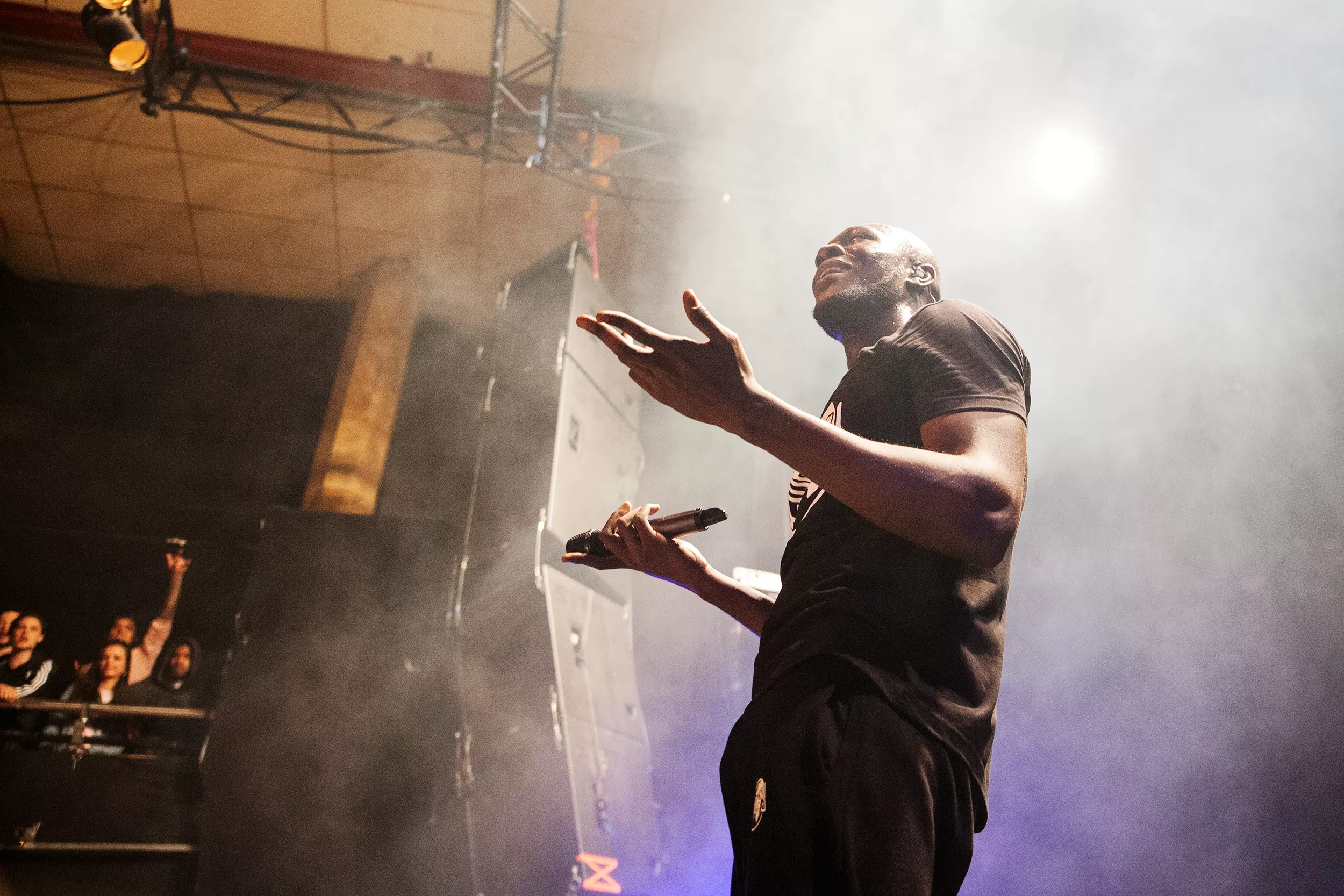 Som energidrikk blandet med speed og en god dose voldsomhet