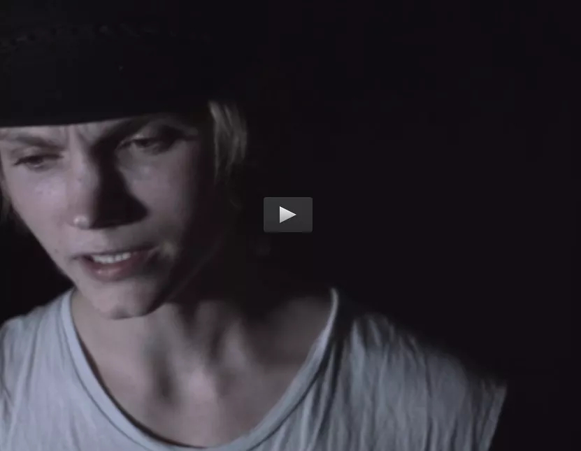 VIDEOPREMIÄR: Ulrik Munther – Jag Vet Inte Hur Man Gör