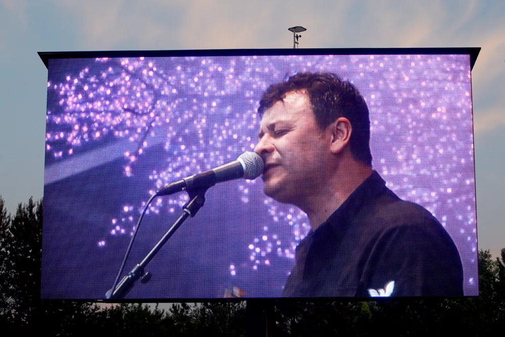 Hør ny single med Manic Street Preachers