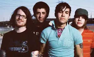 Hvem kan give flest interviews? Fall Out Boy!