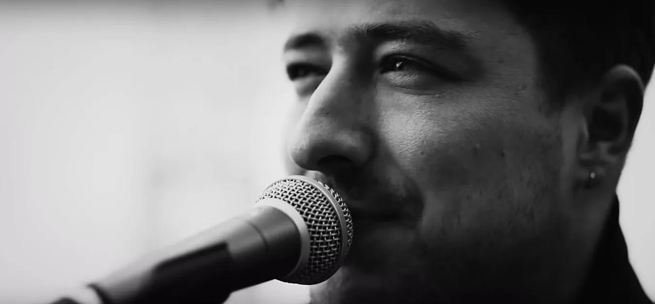 VIDEO: Mumford & Sons finder tilbage til rødderne