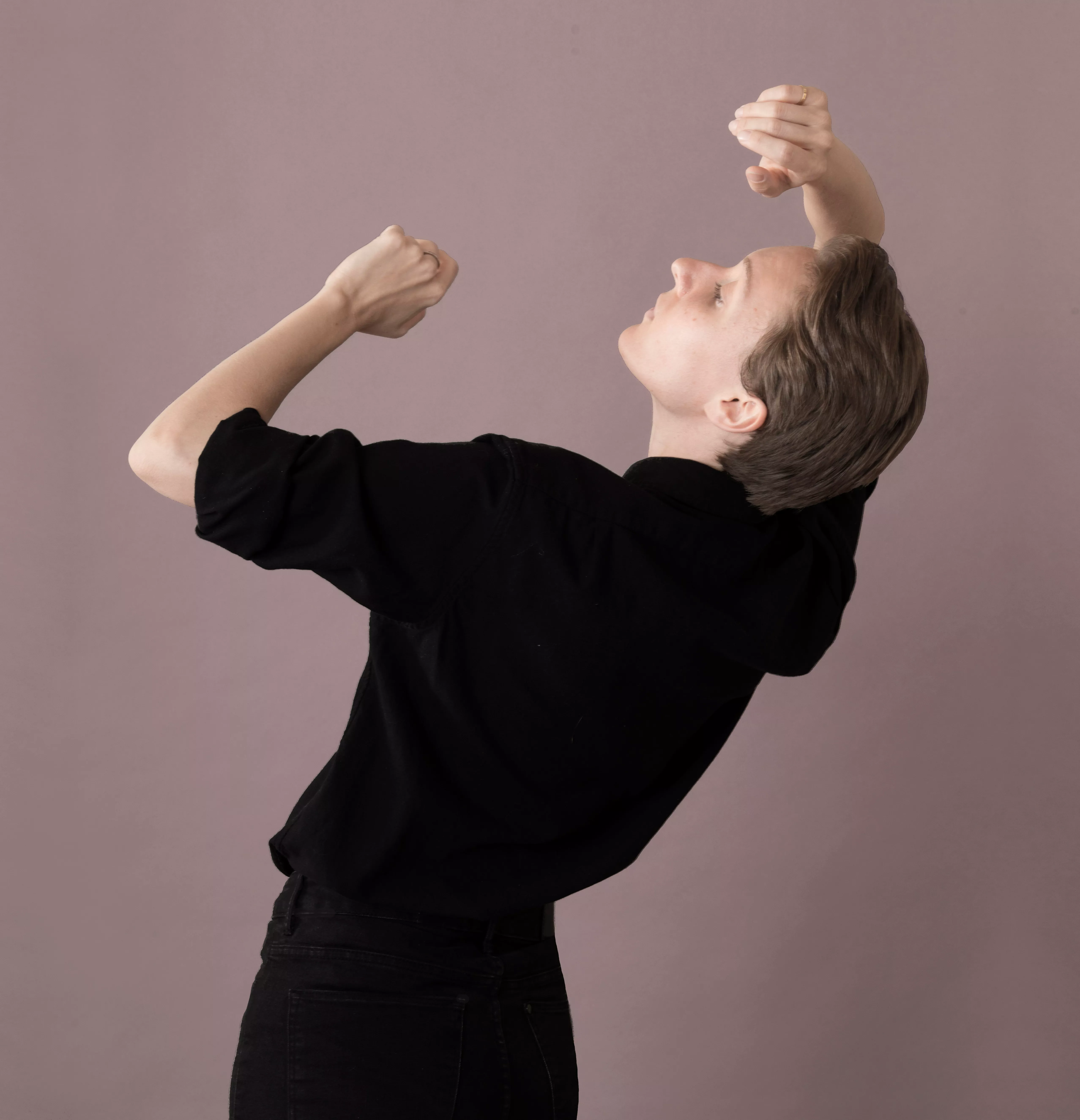 "Jag lyfter fram tankar kring kvinnlighet och dess fysiska och psykiska ideal"