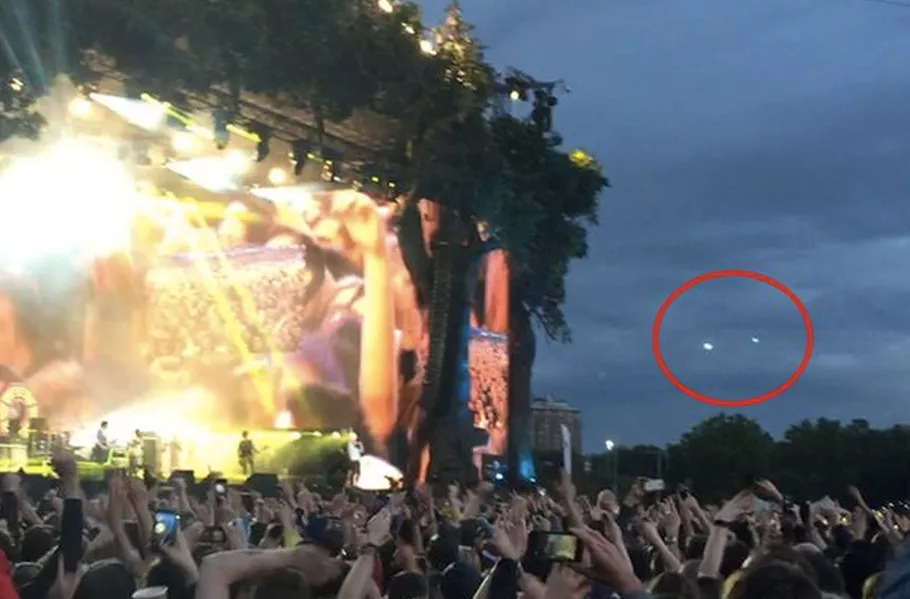 UFO:s på Blur-konsert?