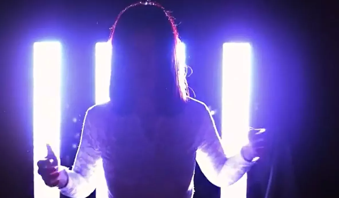 ''Ta på er dansskorna. Nu kör vi.''