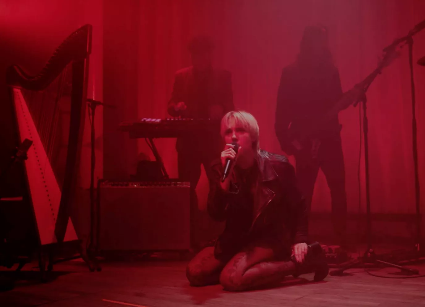 MØ streamer livefremførelse af ny ep 