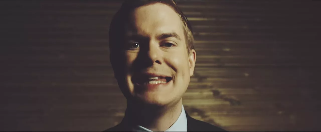 Se när Gustav Fridolin rappar