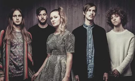 "Den handlar om jobbiga snubbar, så kallade 'bros'"