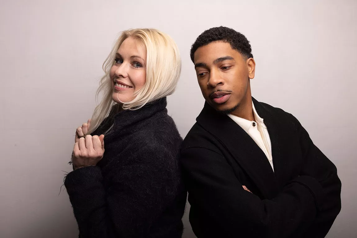 Jeg ved ikke, hvem der har skudt papegøjen – men duoen er respektindgydende