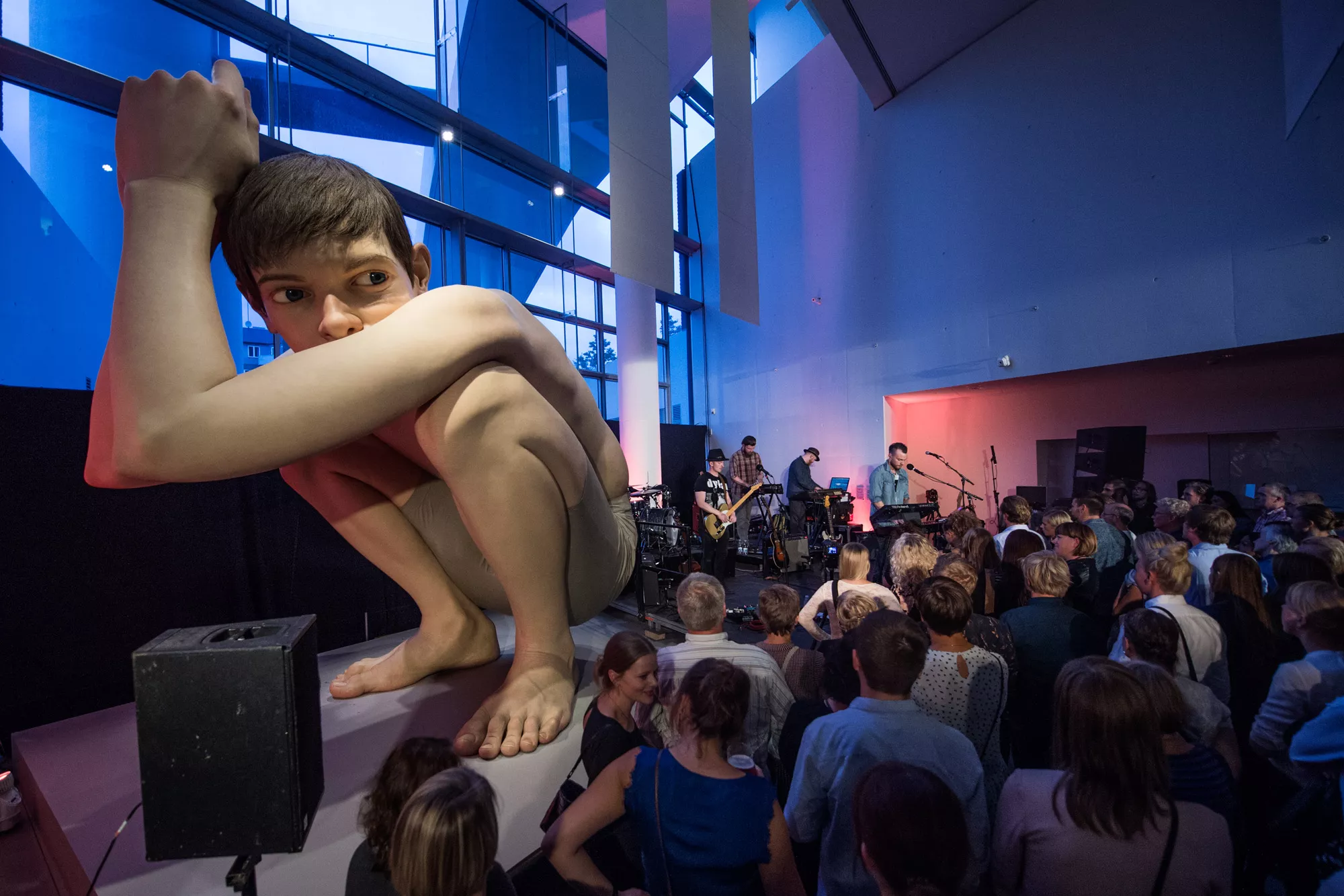 Billedserie: Ásgeir gav intimkoncert på Aros