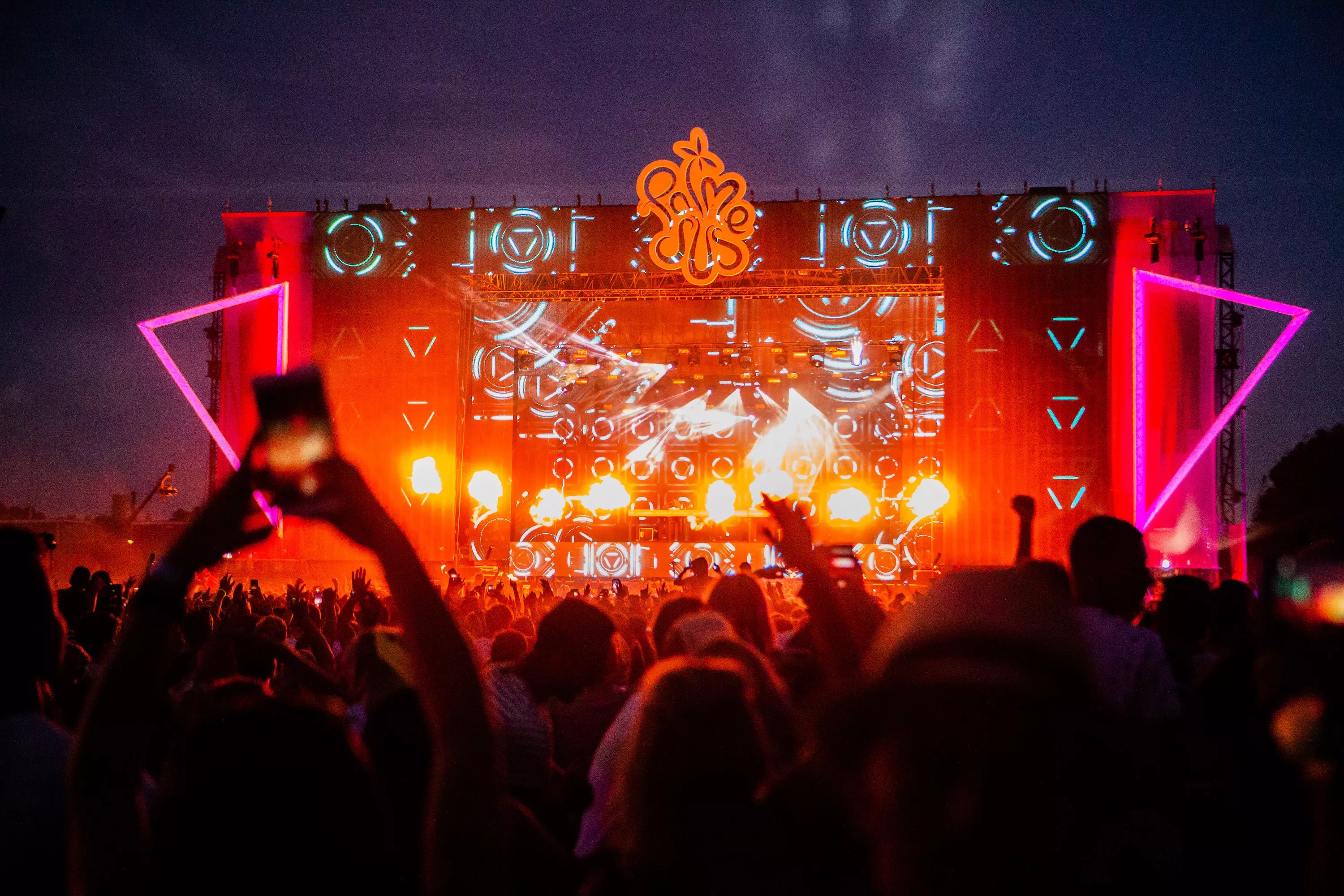 Mann varetektsfengslet for bedrageri av festivalpass