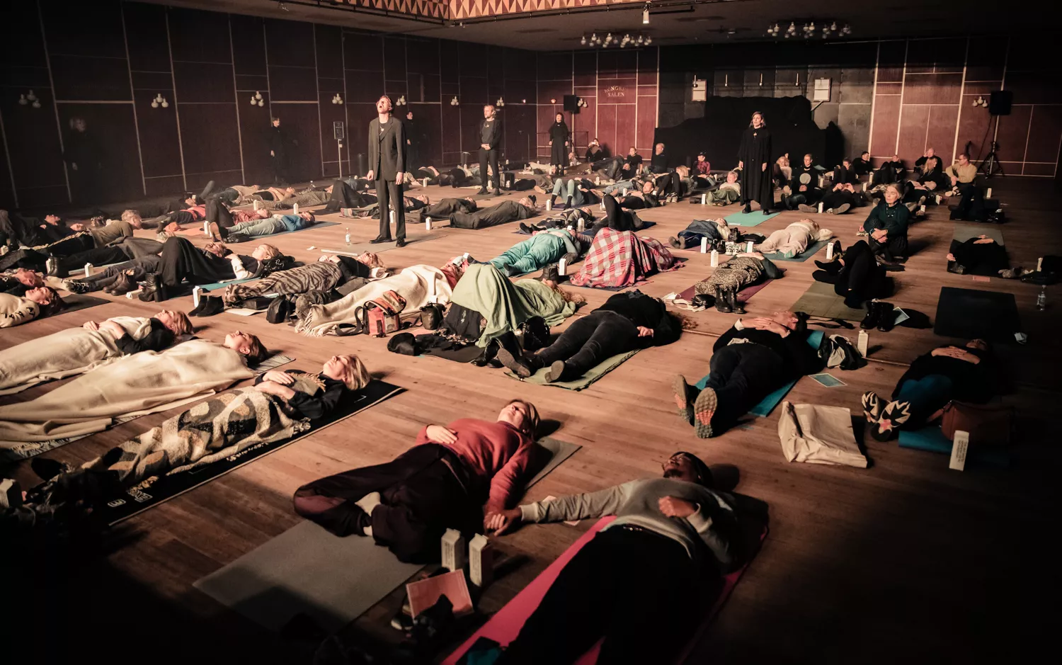 FOTOSERIE: Vega lagde rum til liggende koncert