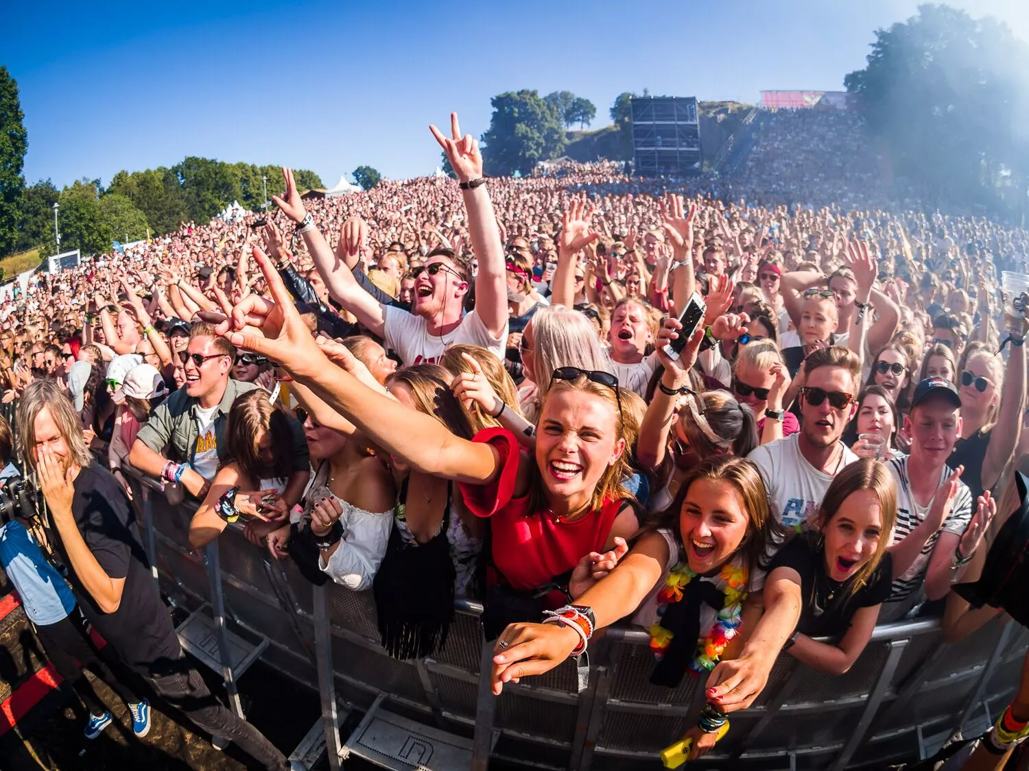 Slottsfjell tenker nytt: Over 60 artister - og egen humorscene(!)