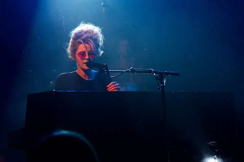 INTERVJU: Edda Magnason om att tolka Björk – "Det har varit lite klurigt!"